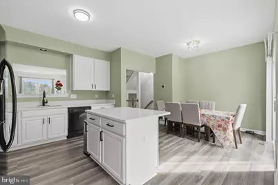 14216 Madrigal Drive, Woodbridge, VA 22193 - Photo 13