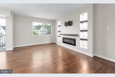 1550 Renate Drive #304, Woodbridge, VA 22192 - Photo 7