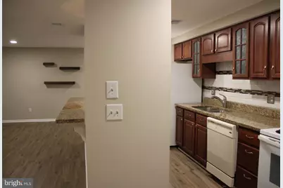 17050 Capri Lane #302, Dumfries, VA 22026 - Photo 7