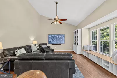 8121 Willingboro Court, Gainesville, VA 20155 - Photo 27