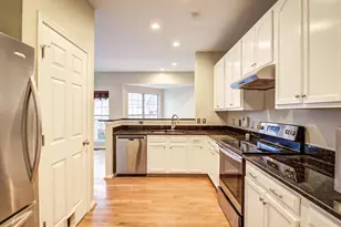 16780 Brandy Moor Loop, Woodbridge, VA 22191 - Photo 9