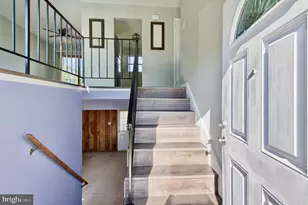 5625 Roundtree Dr, Woodbridge, VA 22193 - Photo 5