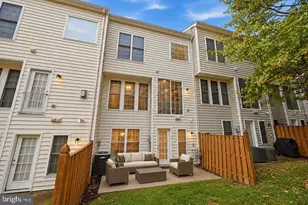 2161 Oberlin Dr, Woodbridge, VA 22191 - Photo 9