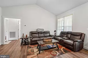 6735 Beverly Rd, Broad Run, VA 20137 - Photo 11