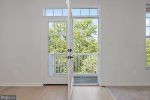 2625 Eastbourne Dr, Woodbridge, VA 22191 - Photo 17