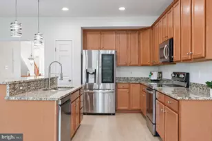 2625 Eastbourne Dr, Woodbridge, VA 22191 - Photo 9