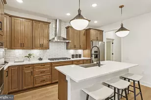 15473 Emerald Way, Haymarket, VA 20169 - Photo 11