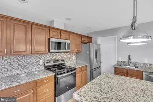 16612 Fern Pl, Woodbridge, VA 22191 - Photo 13