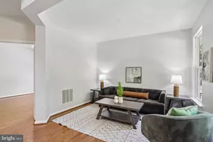 15230 Lord Culpeper Ct, Woodbridge, VA 22191 - Photo 21