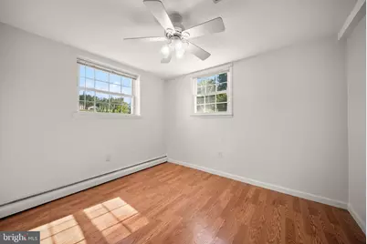 8156 Claremont Street, Manassas, VA 20110 - Photo 11
