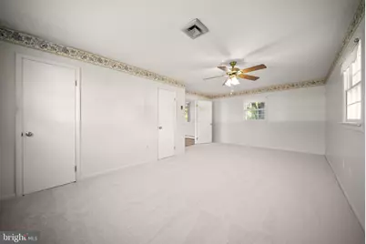 8156 Claremont Street, Manassas, VA 20110 - Photo 37