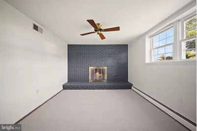 8156 Claremont Street, Manassas, VA 20110 - Photo 15