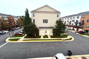 6275 Aster Haven Cir, Haymarket, VA 20169 - Photo 5