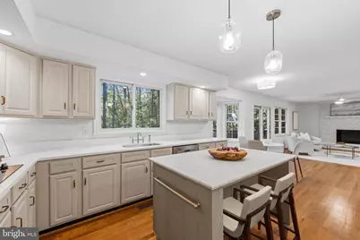 8119 Whitting Drive, Manassas, VA 20112 - Photo 11