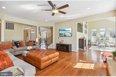 6758 Edgartown Way, Gainesville, VA 20155 - Photo 7