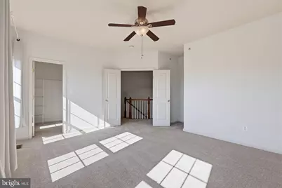 7947 Crescent Park Drive, Gainesville, VA 20155 - Photo 15