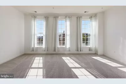 7947 Crescent Park Drive, Gainesville, VA 20155 - Photo 5