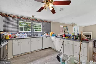 1382 Walnut Shell Dr, Vinton, VA 24179 - Photo 5