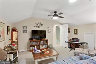 294 Ridgewood Ave, Broadway, VA 22815 - Photo 15