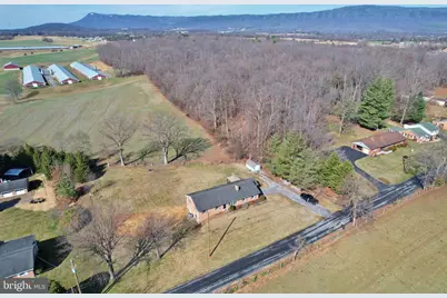 472 Honeysuckle Road, Elkton, VA 22827 - Photo 9