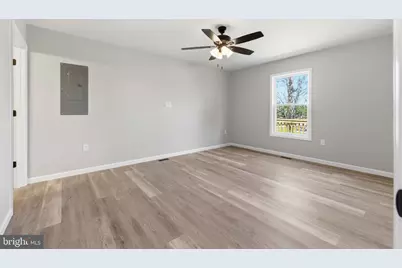 340 W Fairfax Avenue, Elkton, VA 22827 - Photo 17