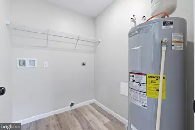 342 W Fairfax Avenue, Elkton, VA 22827 - Photo 23