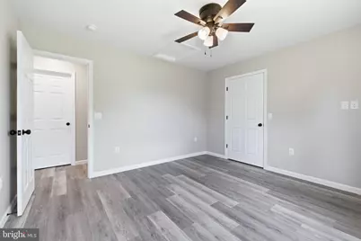 342 W Fairfax Avenue, Elkton, VA 22827 - Photo 17