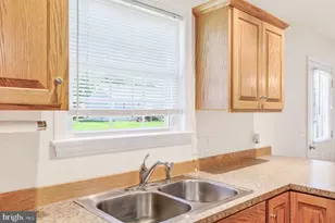 106 7th St, Grottoes, VA 24441 - Photo 13
