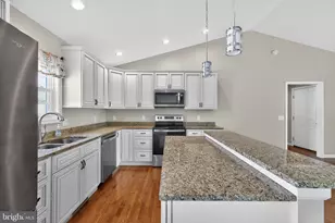 108 Augusta Ave, Grottoes, VA 24441 - Photo 5