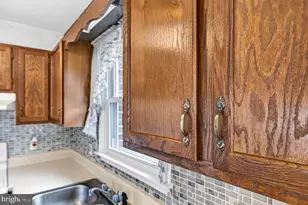 229 1st St, Broadway, VA 22815 - Photo 7
