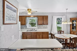 229 1st St, Broadway, VA 22815 - Photo 3