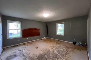 205 10th St, Grottoes, VA 24441 - Photo 17