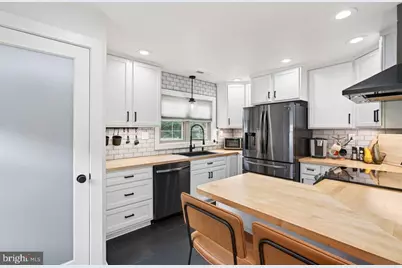 19078 Spotswood Trail, Elkton, VA 22827 - Photo 11