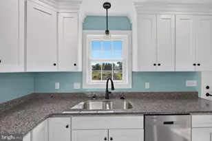 101 8th St, Grottoes, VA 24441 - Photo 13
