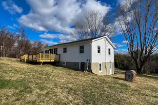 22 Hopewell Ln, Sperryville, VA 22740 - Photo 5