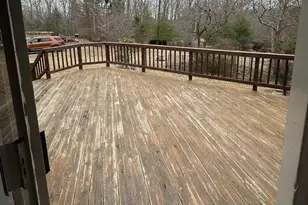146 Lizzie Mills Rd, Castleton, VA 22716 - Photo 11