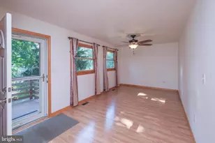 16 Head Waters Rd, Chester Gap, VA 22623 - Photo 11