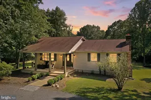 78 Lizzie Mills Rd, Castleton, VA 22716 - Photo 1