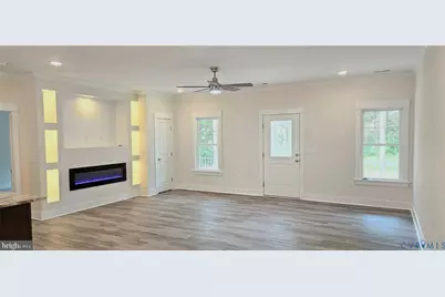 630 Lake View Terrace, Warsaw, VA 22572 - Photo 3