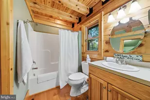 32 Shoreline Dr, Warsaw, VA 22572 - Photo 25