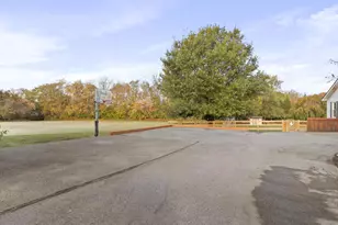 104 Hadrian Ct, Martinsburg, WV 25403 - Photo 5