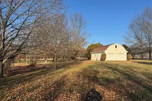 229 Hollis Dr, Gerrardstown, WV 25420 - Photo 31