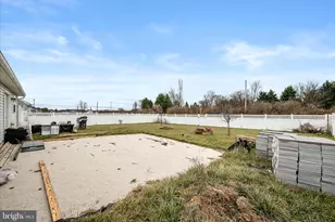 746 Switchgrass Ct, Bunker Hill, WV 25413 - Photo 27