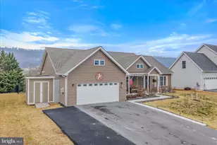 602 Duckwoods Ln., Martinsburg, WV 25403 - Photo 3