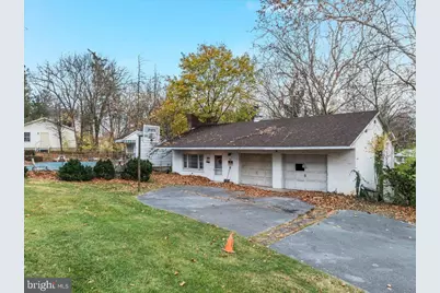 1017 Winchester Avenue, Martinsburg, WV 25401 - Photo 3