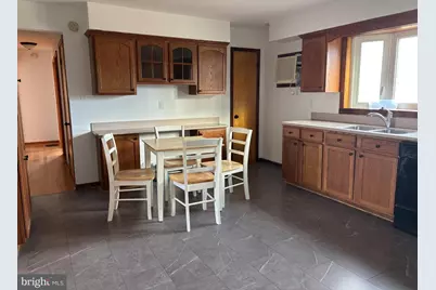 8105 Winchester Avenue, Inwood, WV 25428 - Photo 7
