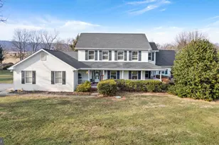 172 Cambrian Ct, Martinsburg, WV 25403 - Photo 3