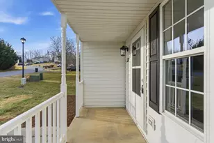 330 Pacific Blvd, Hedgesville, WV 25427 - Photo 9