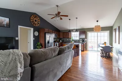 33 Twickenham Drive, Martinsburg, WV 25403 - Photo 3