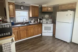 202 Janesa Dr, Martinsburg, WV 25403 - Photo 3